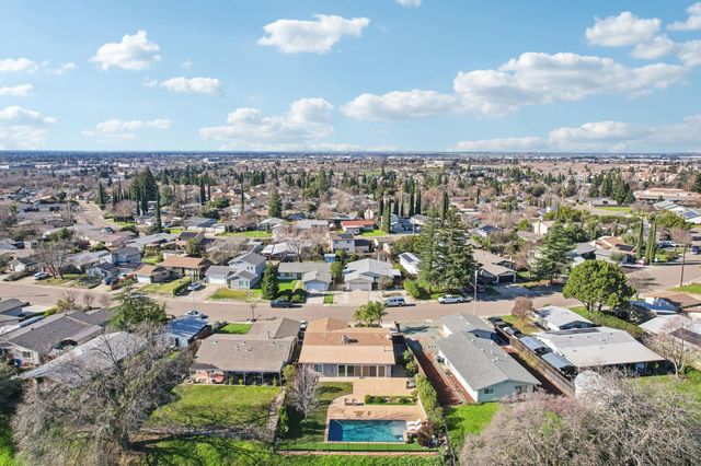 5533 Butano Way, Rocklin, CA 95677