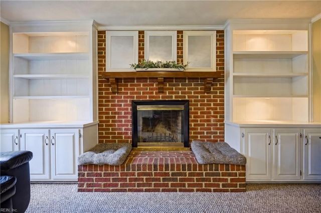 4 E Governor DR, Newport News, VA 23602