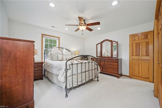 4 E Governor DR, Newport News, VA 23602