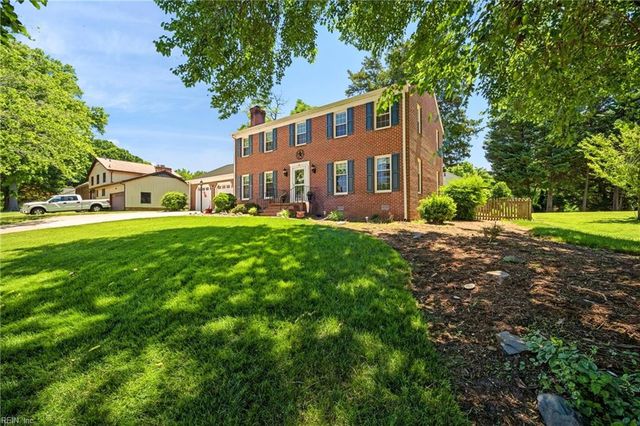 4 E Governor DR, Newport News, VA 23602