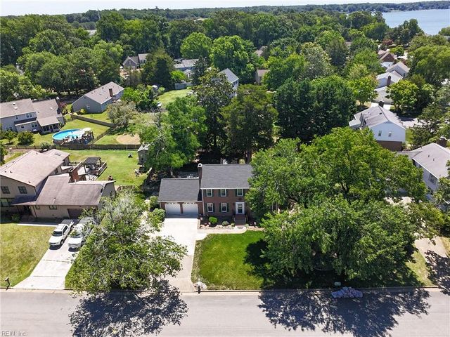 4 E Governor DR, Newport News, VA 23602