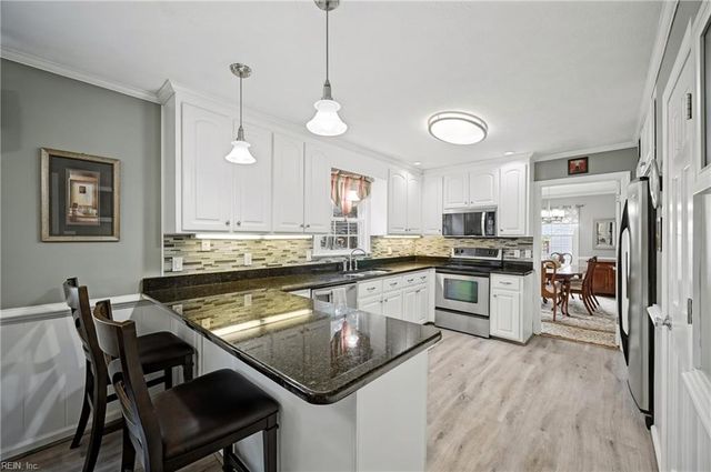 4 E Governor DR, Newport News, VA 23602
