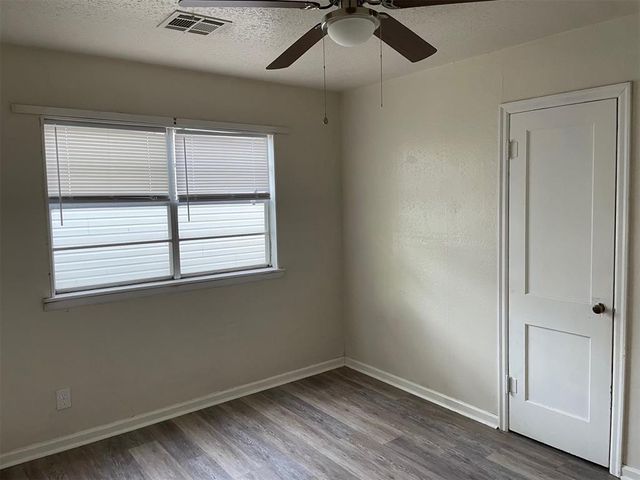 1229 N Tucker Avenue, Shawnee, OK 74801