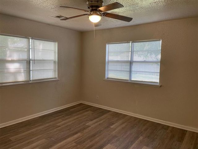 1229 N Tucker Avenue, Shawnee, OK 74801