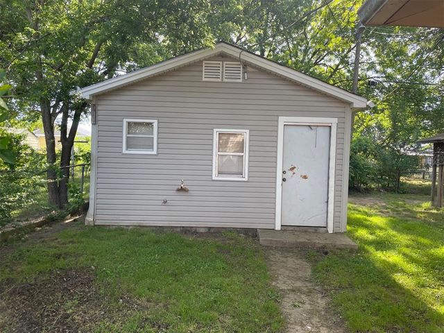 1229 N Tucker Avenue, Shawnee, OK 74801