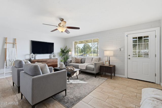 5136 W OSBORN Road, Phoenix, AZ 85031