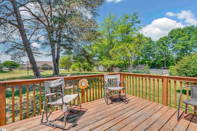 6 Greenfield Court, Greenville, SC 29615