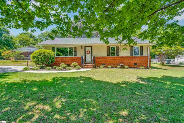6 Greenfield Court, Greenville, SC 29615
