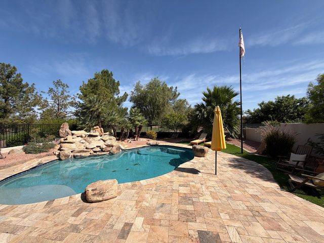3820 E Carson Road, Phoenix, AZ 85042