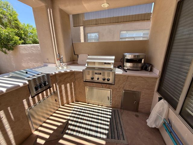 3820 E Carson Road, Phoenix, AZ 85042