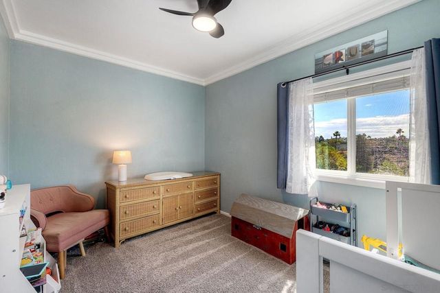 129 Avalon Dr, Vista, CA 92084