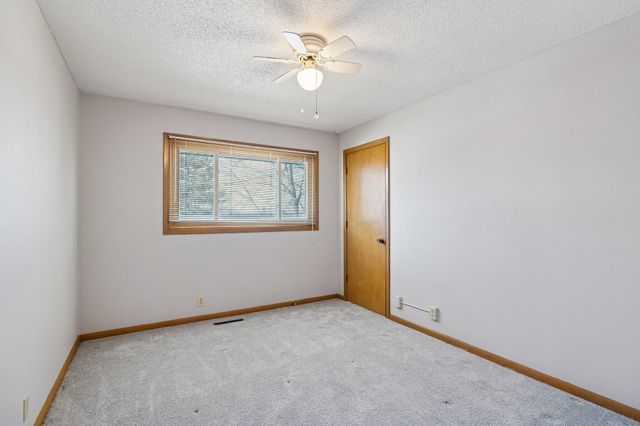 409 TIMBER Drive, Council Bluffs, IA 51503