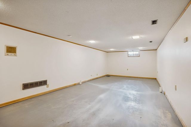 409 TIMBER Drive, Council Bluffs, IA 51503