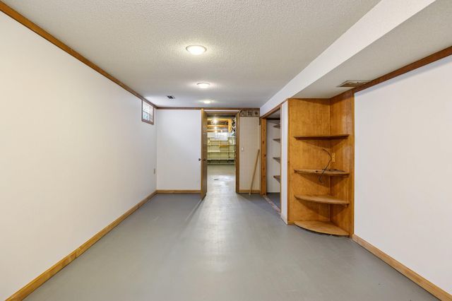 409 TIMBER Drive, Council Bluffs, IA 51503