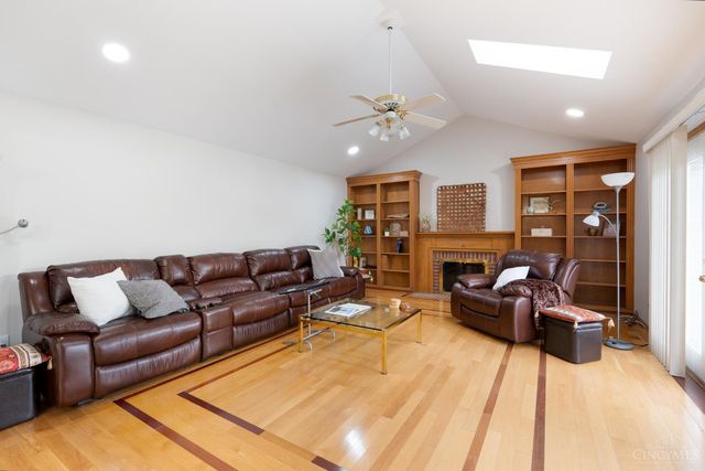 8481 Old Shaw Way, West Chester, OH 45069