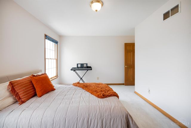 8481 Old Shaw Way, West Chester, OH 45069