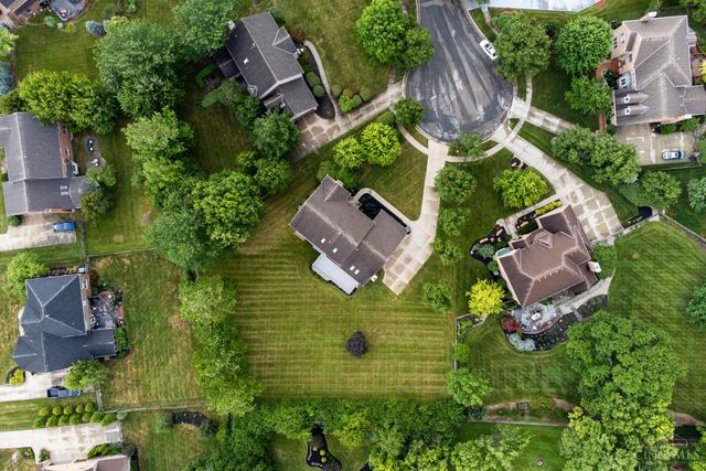 8481 Old Shaw Way, West Chester, OH 45069