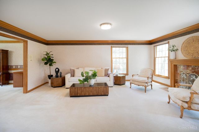 8481 Old Shaw Way, West Chester, OH 45069