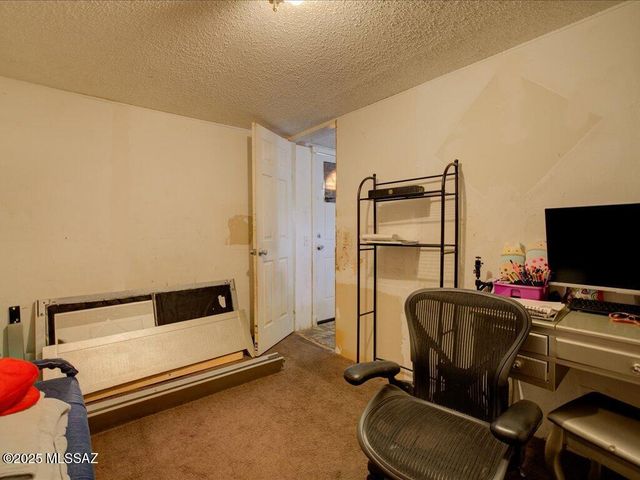 9865 S Desert Brush Loop, Tucson, AZ 85756