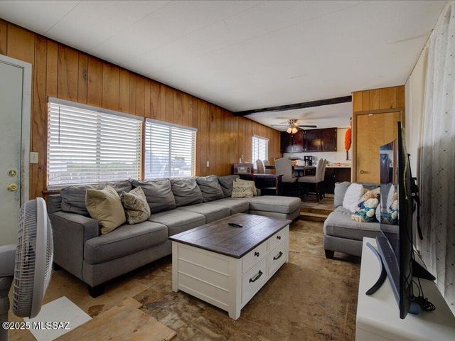 9865 S Desert Brush Loop, Tucson, AZ 85756