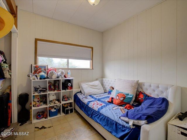 9865 S Desert Brush Loop, Tucson, AZ 85756