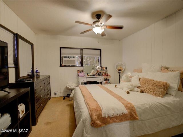 9865 S Desert Brush Loop, Tucson, AZ 85756