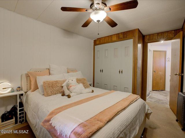 9865 S Desert Brush Loop, Tucson, AZ 85756