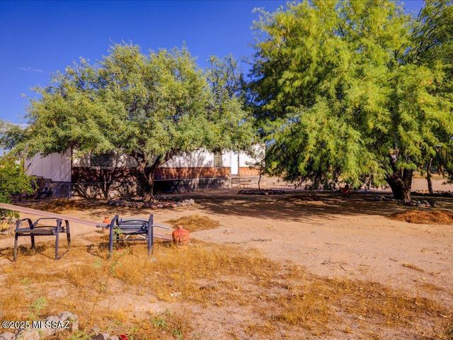 9865 S Desert Brush Loop, Tucson, AZ 85756