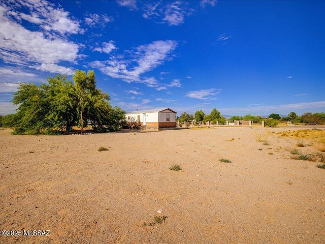9865 S Desert Brush Loop, Tucson, AZ 85756
