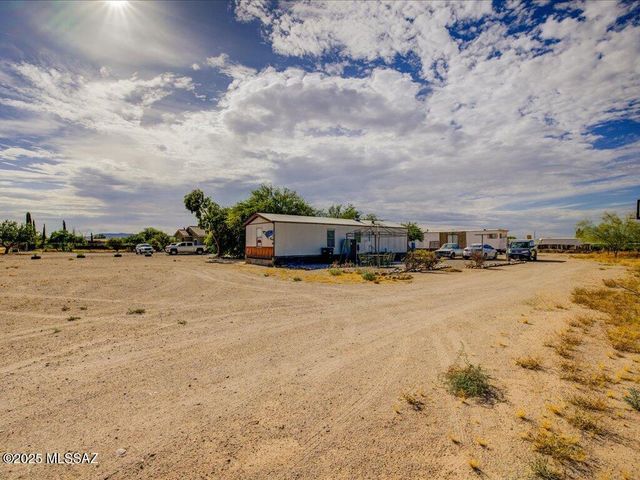 9865 S Desert Brush Loop, Tucson, AZ 85756