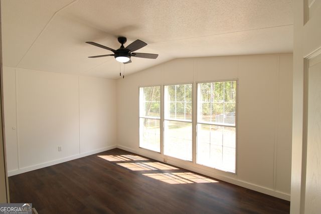 3889 Jacobs Drive, Blackshear, GA 31516