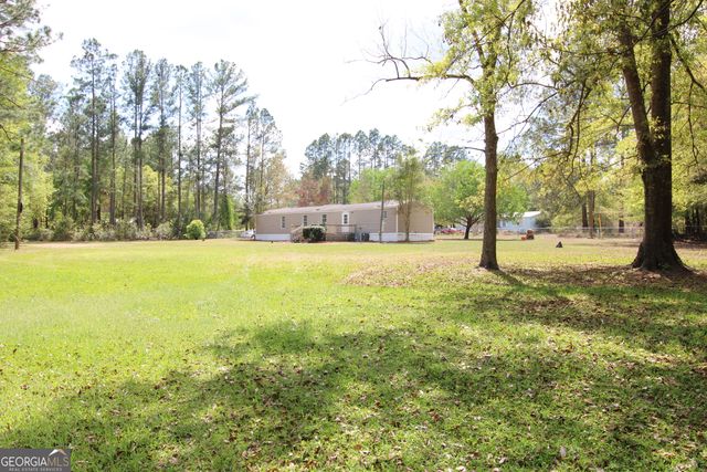 3889 Jacobs Drive, Blackshear, GA 31516