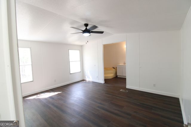 3889 Jacobs Drive, Blackshear, GA 31516