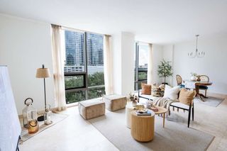5100 San Felipe Street 72, Houston, TX 77056