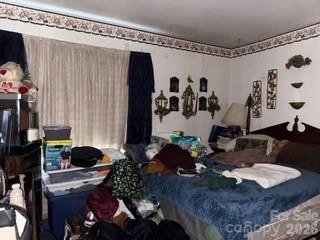 2855 Fordwood Drive, Charlotte, NC 28208