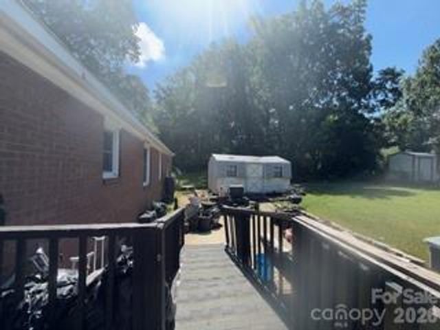 2855 Fordwood Drive, Charlotte, NC 28208