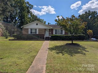 2855 Fordwood Drive, Charlotte, NC 28208