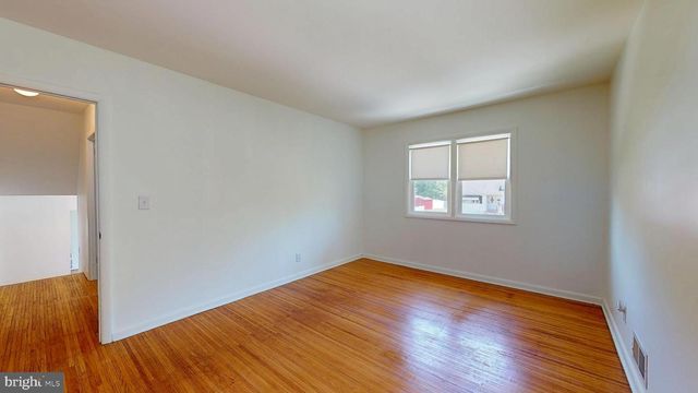 60 DAWN DR, Mount Holly, NJ 08060