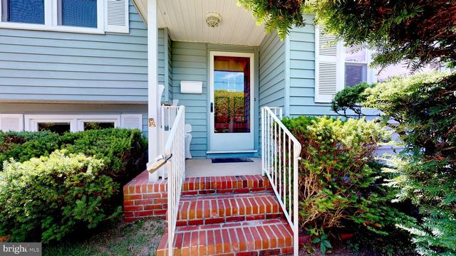 60 DAWN DR, Mount Holly, NJ 08060