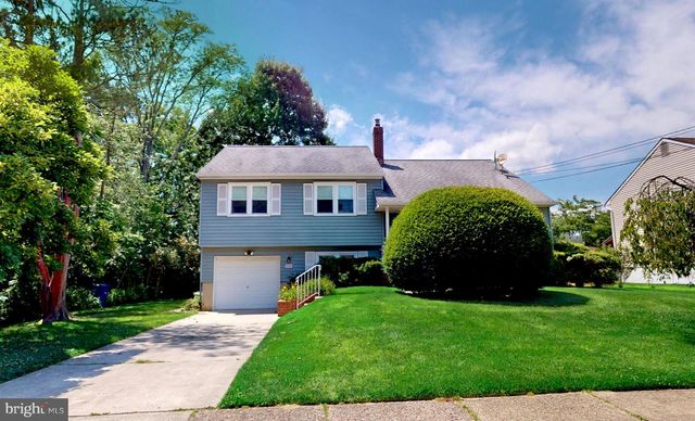 60 DAWN DR, Mount Holly, NJ 08060