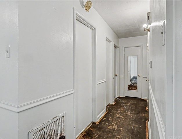 211 Cessna Circle, Hot Springs, AR 71913