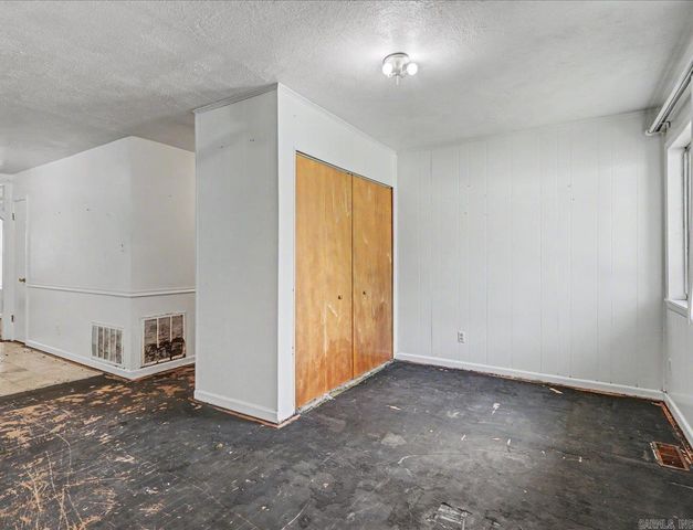 211 Cessna Circle, Hot Springs, AR 71913