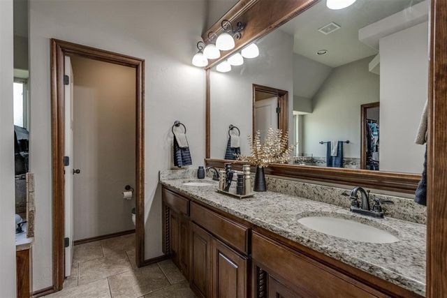 1716 NW 196th Street, Edmond, OK 73012