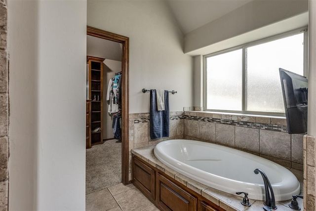 1716 NW 196th Street, Edmond, OK 73012