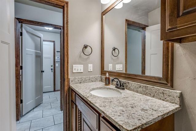 1716 NW 196th Street, Edmond, OK 73012