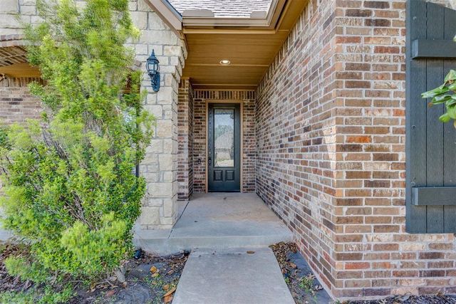 1716 NW 196th Street, Edmond, OK 73012