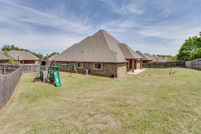 1716 NW 196th Street, Edmond, OK 73012