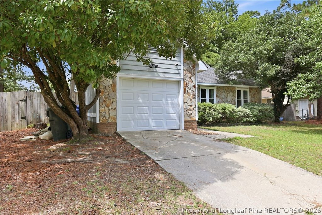 7236 Shady Grove Lane, Fayetteville, NC 28314 — exterior