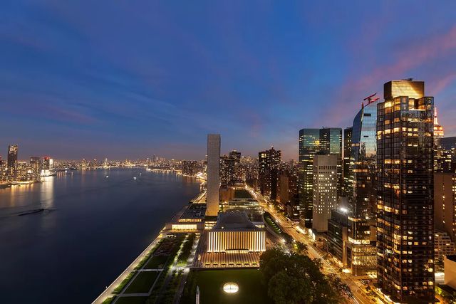 870 United Nations Plz 37 38A, New York City, NY 10017