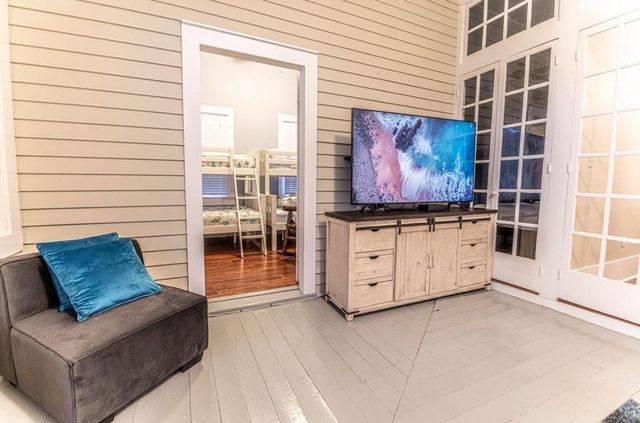 2009 Avenue O, Galveston, TX 77550